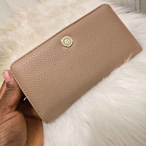 Anne Klien Authentic Slim Bifold Tan Wallet🌴